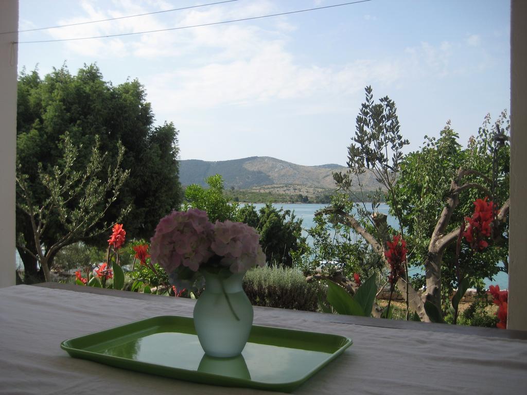 Apartments Pralija Mile Zaboric Εξωτερικό φωτογραφία