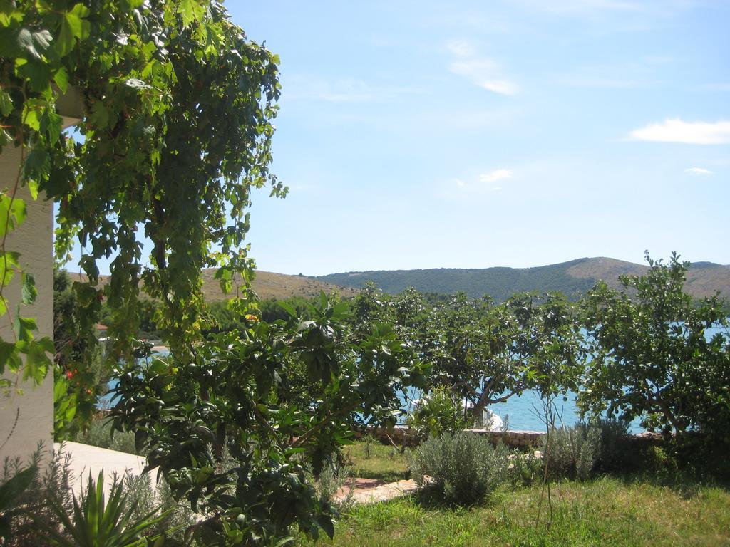 Apartments Pralija Mile Zaboric Εξωτερικό φωτογραφία